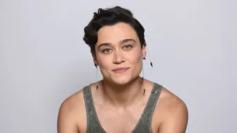 Katy O’Brian’s “Xena” Photos Reignite Lesbian Fandom Frenzy