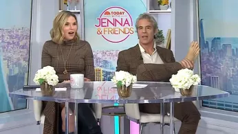 Andy Cohen's Barefoot Moment Turns Live TV Into Accidental Thirst Trap