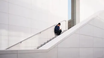 Social Media Addiction's Surprising Challenger? Anti-Doomscrolling Influencers